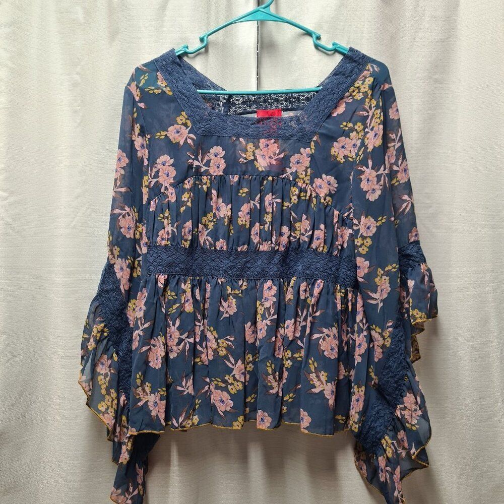 V Christina Blue Floral Blouse Women's SMALL Boho Bohemian Cute Vacation